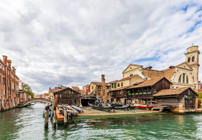 Visita a Venezia : loSquero di San Trovaso